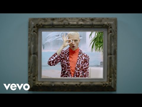 Neon Trees - Sleeping With A Friend