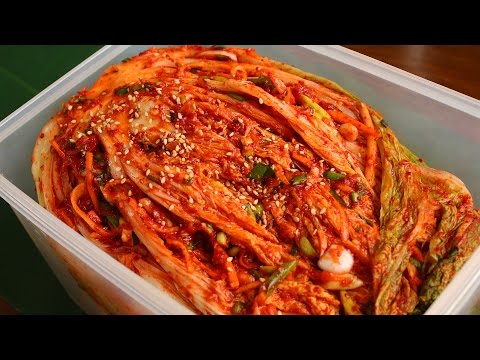 Traditional kimchi recipe (Tongbaechu-kimchi: 통배추김치)