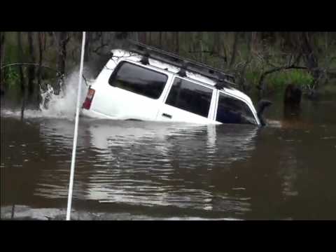 The most spectacular river crossing by car. 4x4 off road