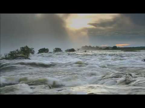 The Zambezi - AN OUTSTANDING BLUE CHIP WILDLIFE SERIES ABOUT THE GREAT RIVER