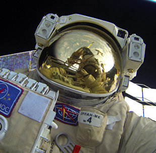 Space walk by Russian Cosmonauts