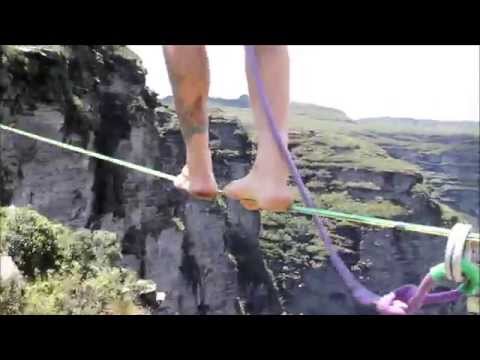 Highline na Cachoeira da Fumaça