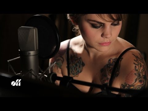 OFF SESSION - Coeur de Pirate: "Adieu"