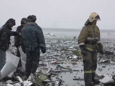 Raw: Emergency Crews Examine Russia Crash Site