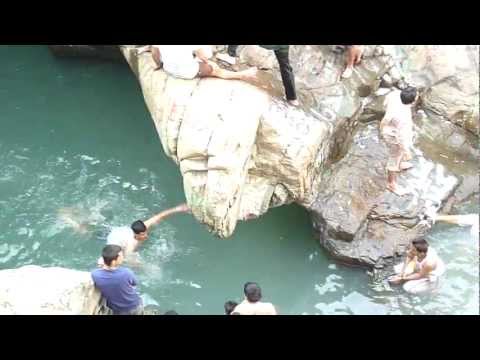 Wadi Wurayya Waterfall (Khor Fakkan).MOV