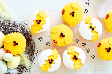 Easter chick cupcakes