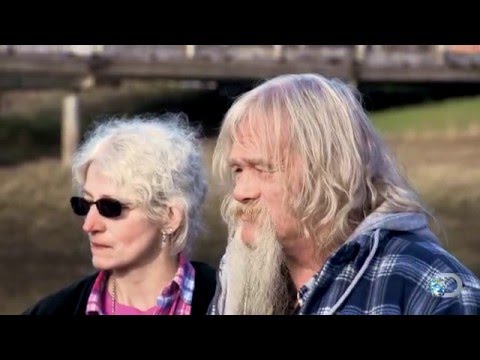 All We Can Do Is Be Strong for Our Dad | Alaskan Bush People