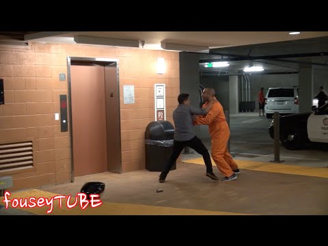 ESCAPED PRISONER PRANK!