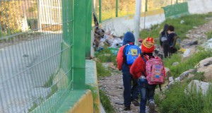 Palestinian kindergarteners are forced to use the dangerous route by Israeli forces