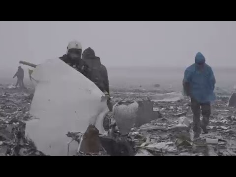 RAW: FlyDubai Boeing-737 crash site in Rostov-on-Don, Russia (EMERCOM footage)