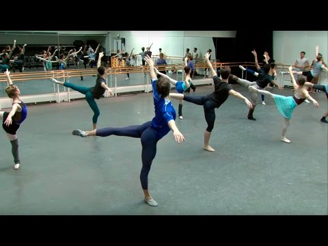 The Royal Ballet Class (centre) – World Ballet Day 2015