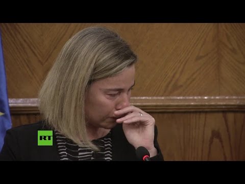 Mogherini se echa a llorar mientras declara sobre los ataques en Bruselas