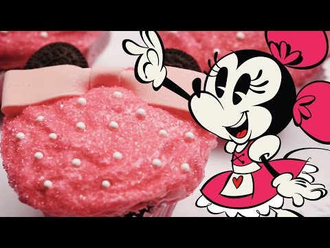 Minnie Mouse Cupcakes | Dishes by Disney