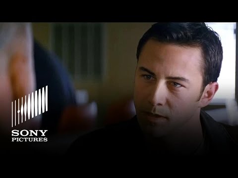 LOOPER - Official Trailer - In Theaters 9/28