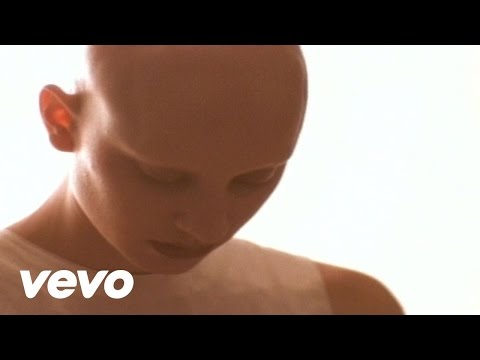 Live - Lightning Crashes