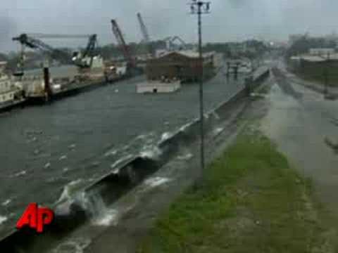 Raw Video: Floodwaters Overtop New Orleans Levee