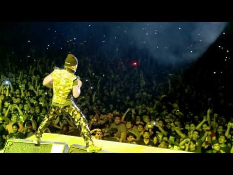 Iron Maiden - Aces High (Flight 666) [HD]