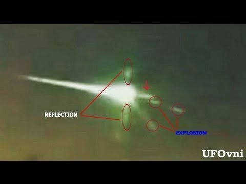 Amazing UFO attacked the meteorite to defend ourselves, Russia, Feb 15, 2013 HD