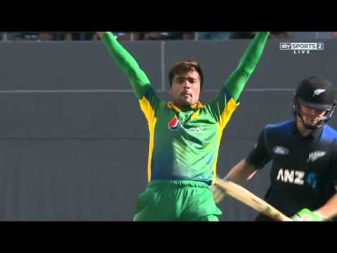 Mohammad Amir 2016 || Swing Bowling Against New Zealand  || HD || PAK VS NZ 3rd ODI ||