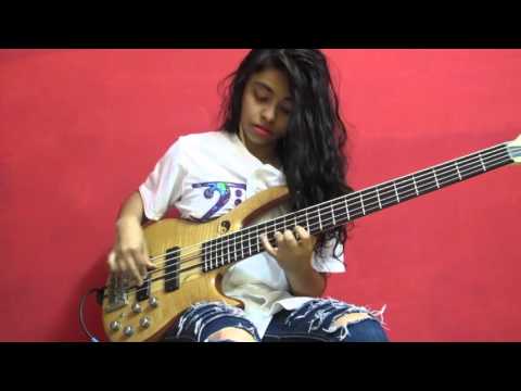 AMAZING YOUNG BASSIST MOHINI DEY // GERGO BORLAI "DAY BY DEY" // BassTheWorld.com