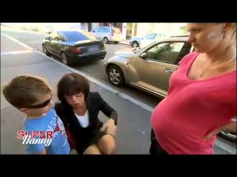 SUPER NANNY - Sylvie confrontée à trois garçons survoltés!