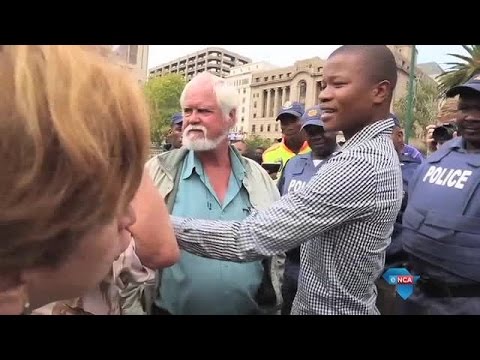 Watch: Race tensions rise at Paul Kruger statue