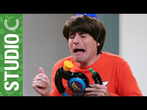 Bop It Extreme: The Ultimate Party Game - Studio C