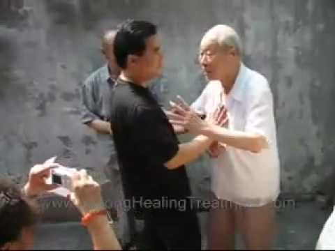 Bagua qi projection (94 years old master)