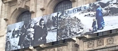 Redebeitrag vom 24.10.2015: “Flucht & Vertreibung” – Plakat am Neuen Rathaus in Leipzig