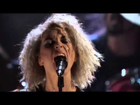 St. Vincent & Nirvana - Lithium HBO (PRO Shot) Rock Hall of Fame 2014 HD