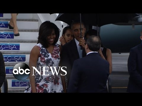 President Obama, First Family Arrive in Havana Cuba