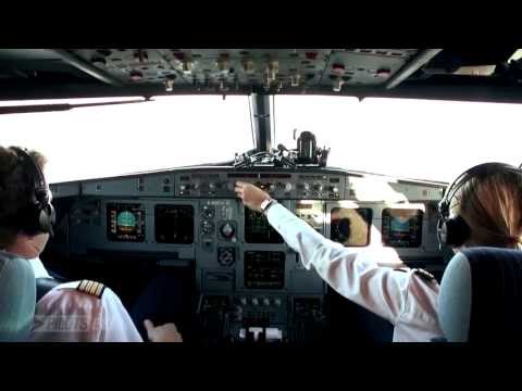 HD Cockpit Condor Airbus A320 landing