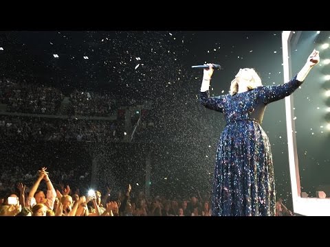 Adele Live in Glasgow, Scotland - 25 March 2016, Highlights