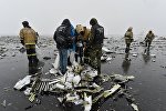 Emergencies Ministry members work at the crash site of a Boeing 737-800 Flight FZ981 operated by Dubai-based budget carrier Flydubai, at the airport of Rostov-On-Don, Russia, March 19, 2016.