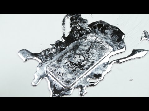 What Happens If You Pour Gallium on an iPhone 6?