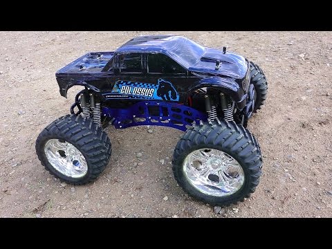 RC ADVENTURES - SUPERMAN RAMP - CEN GSTE Colossus 4x4 Monster Truck takes flight