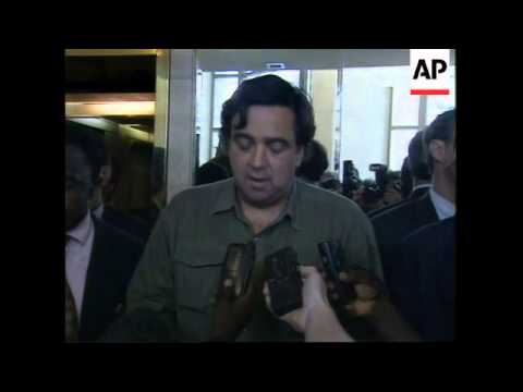 ZAIRE: KINSHASA: US AMBASSADOR BILL RICHARDSON ARRIVES