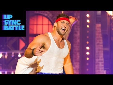 Tim Tebow as Rocky Balboa performs Survivor's "Eye of the Tiger" | Lip Sync Battle