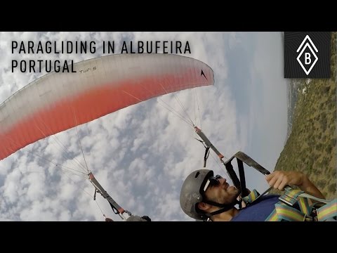 Paragliding in Albufeira, Portugal - Troy faces his fear of heights - Video 3/4