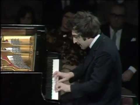 Vladimir Ashkenazy: Beethoven Piano Concerto 1 Mvt 3