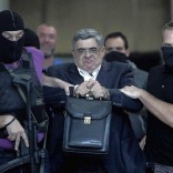 Golden Dawn leader Nikos Michaloliakos under arrest