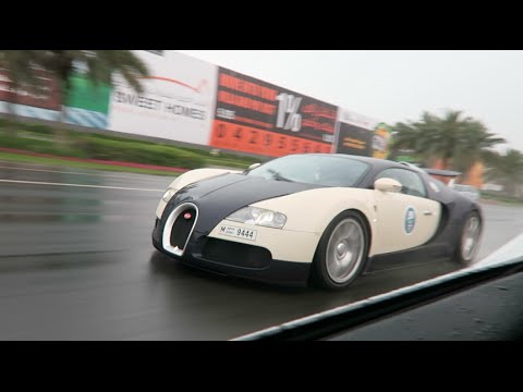 Racing a Bugatti in the Rain !!!