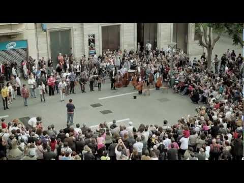 Som Sabadell flashmob - BANCO SABADELL