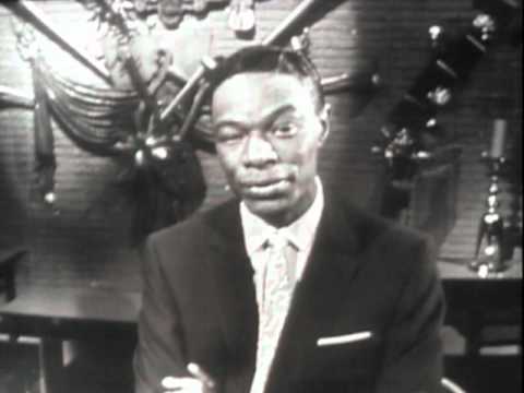 Nat King Cole - The Christmas Song (Chestnuts Roasting On An Open Fire)