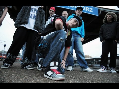 The Biggest Gang Of Manchester.. United Kingdom's Gangs War [ Original Documentary ]