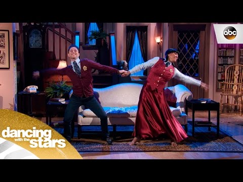 Kim & Sasha's Foxtrot - Dancing with the Stars