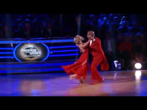 Wanya & Lindsay's Waltz - Dancing with the Stars