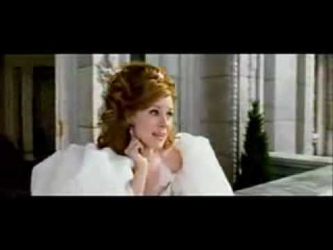 Disney's Enchanted - "Happy Working Song" (Actual Footage)