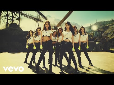 GIRLS`GENERATION少女時代 - Catch Me If You Can_ Music Video