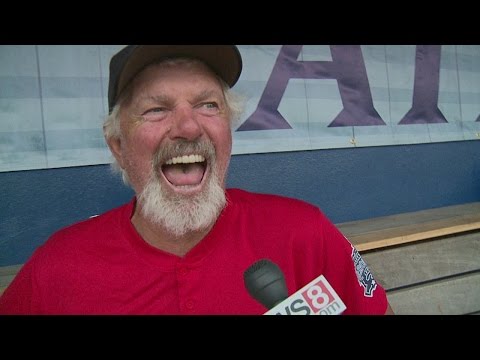 Bill Lee proves why they call him "Spaceman"